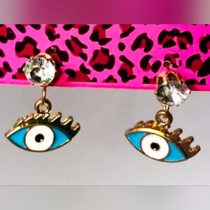 "ALL EYES ON ME!" PRETTY BLUE EYES EARRINGS BRAND NEW!